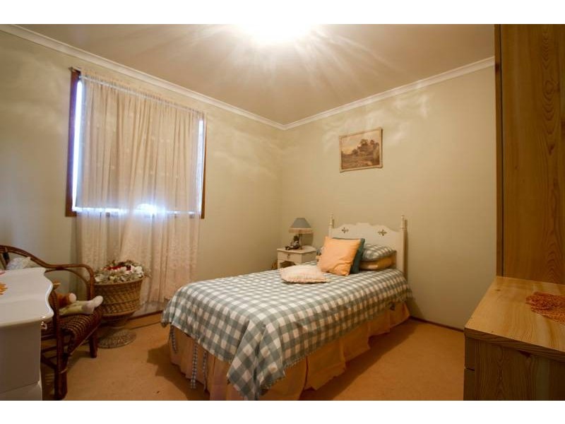 15 Panorama Dr, Glenvale QLD 4350