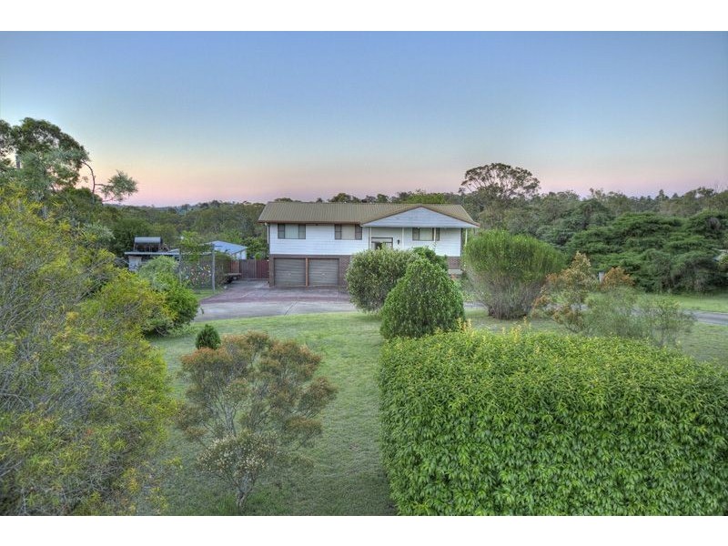 15 Panorama Dr, Glenvale QLD 4350