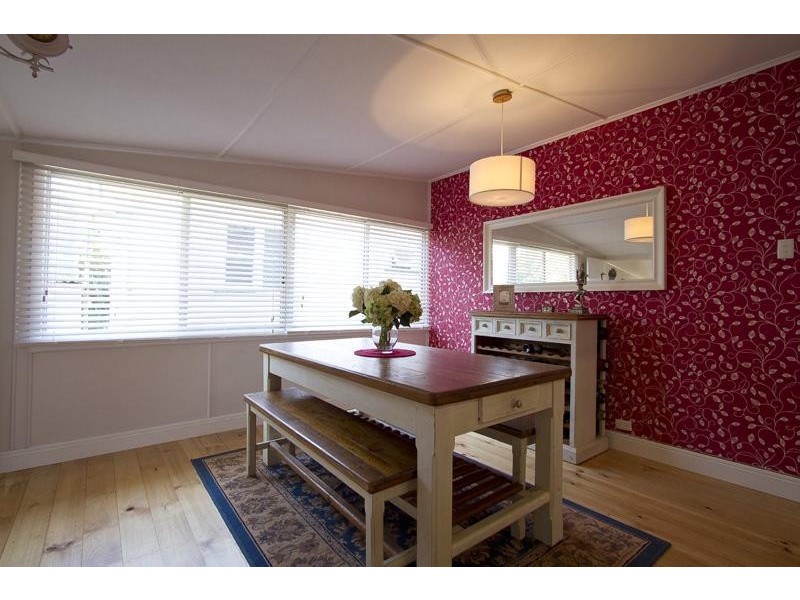 9 Kenneth Street, North Toowoomba QLD 4350