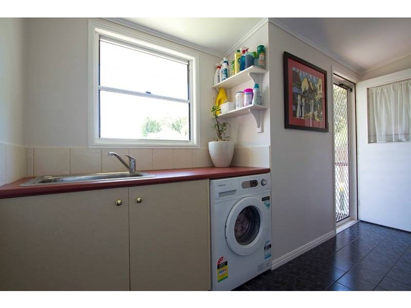 9 Kenneth Street, North Toowoomba QLD 4350