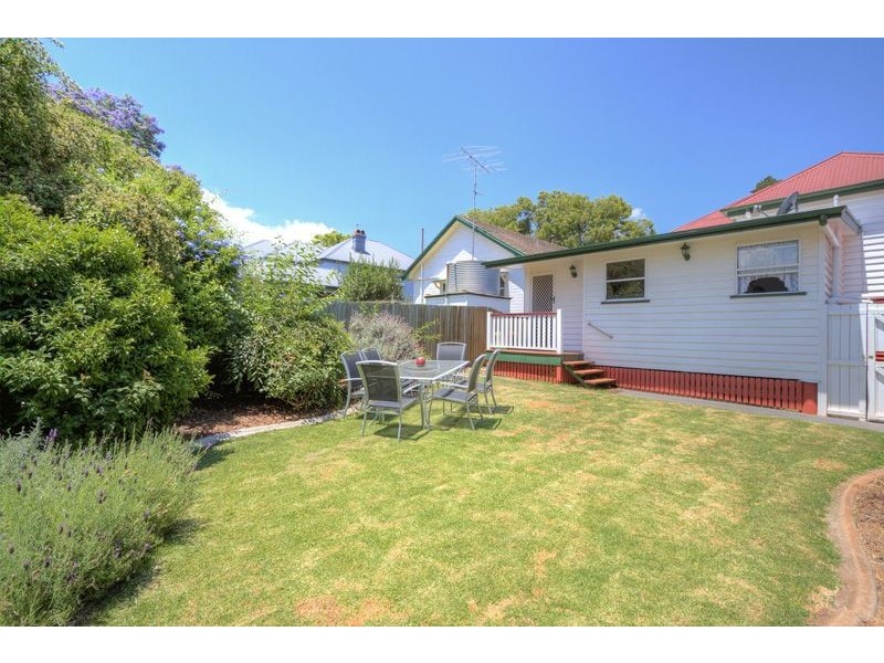 9 Kenneth Street, North Toowoomba QLD 4350