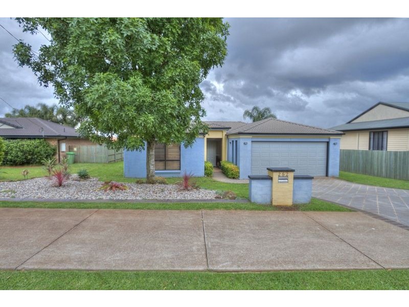 252 Greenwattle Street, Wilsonton Heights QLD 4350