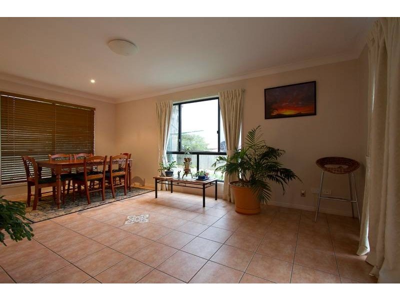 252 Greenwattle Street, Wilsonton Heights QLD 4350
