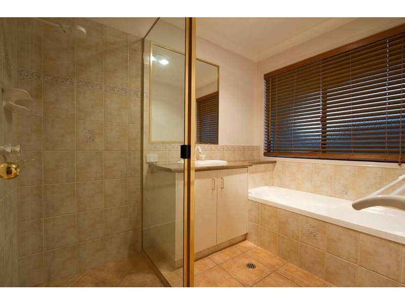 252 Greenwattle Street, Wilsonton Heights QLD 4350