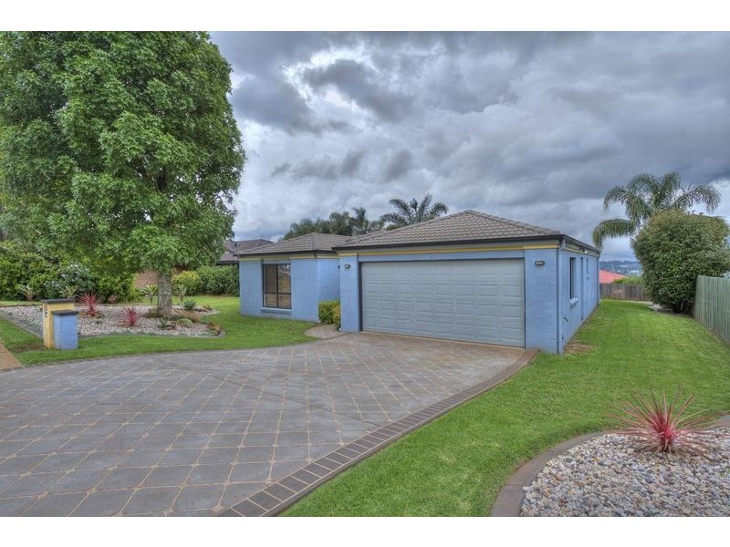 252 Greenwattle Street, Wilsonton Heights QLD 4350