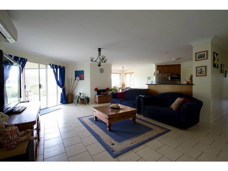 4 May Court, Withcott QLD 4352