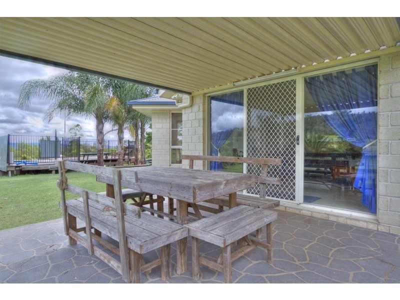 4 May Court, Withcott QLD 4352
