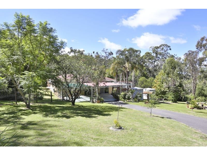 1112 Ruthven Street, Kearneys Spring QLD 4350