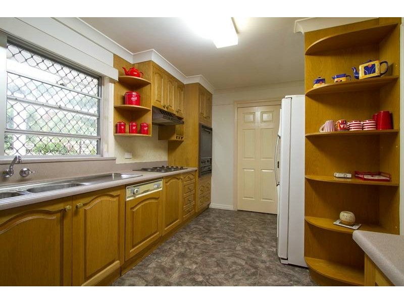 1112 Ruthven Street, Kearneys Spring QLD 4350