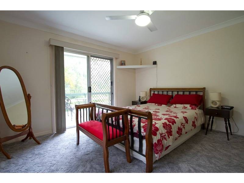 1112 Ruthven Street, Kearneys Spring QLD 4350