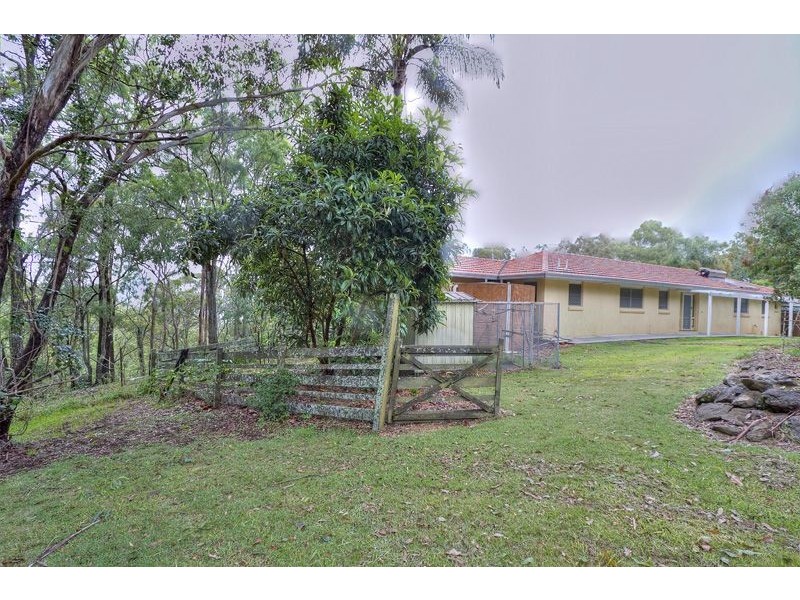 1112 Ruthven Street, Kearneys Spring QLD 4350