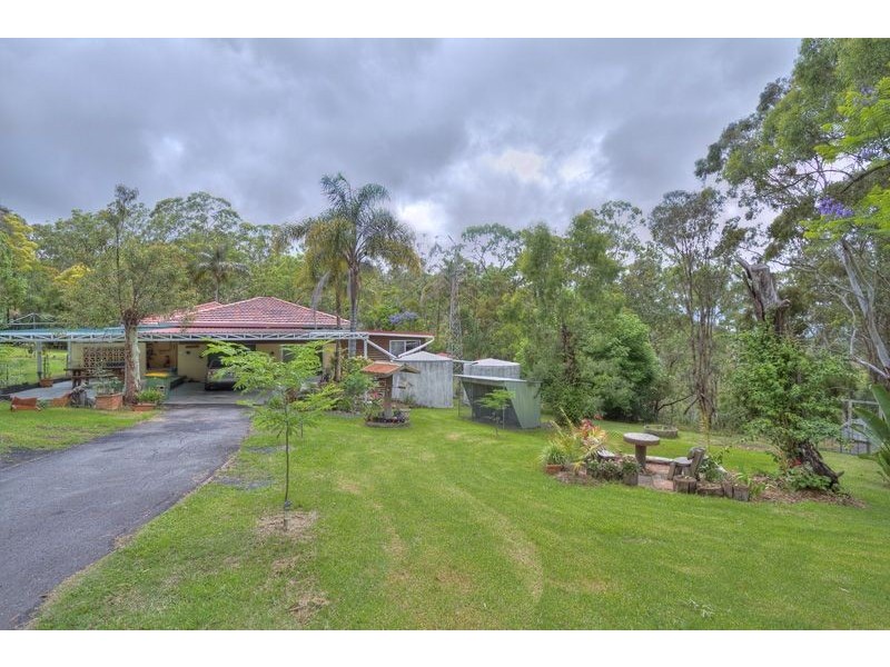 1112 Ruthven Street, Kearneys Spring QLD 4350