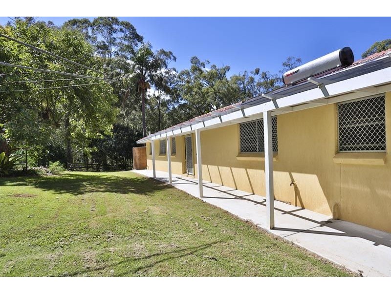 1112 Ruthven Street, Kearneys Spring QLD 4350