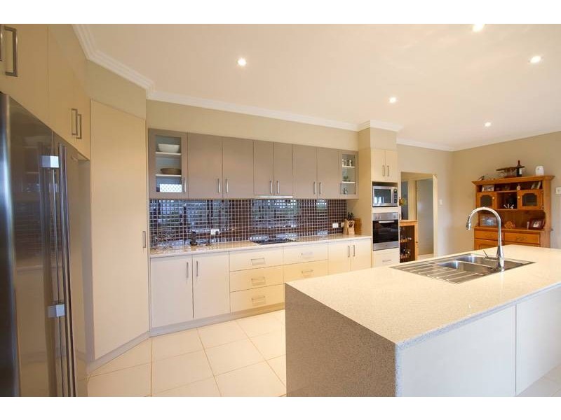 1 Lewis Drive, Meringandan West QLD 4352