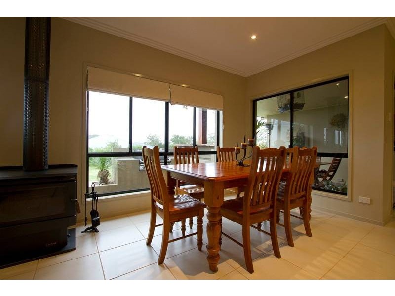 1 Lewis Drive, Meringandan West QLD 4352