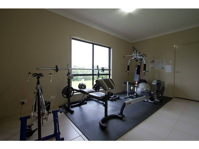 1 Lewis Drive, Meringandan West QLD 4352