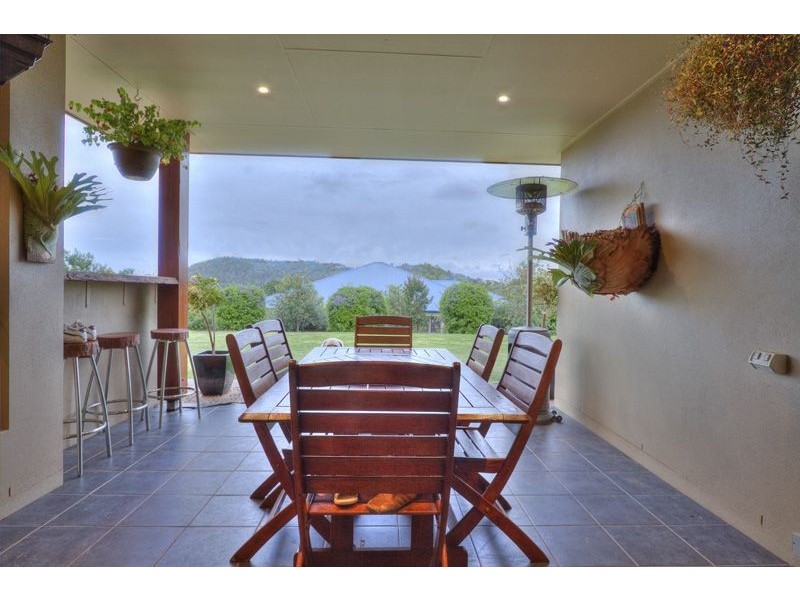 1 Lewis Drive, Meringandan West QLD 4352