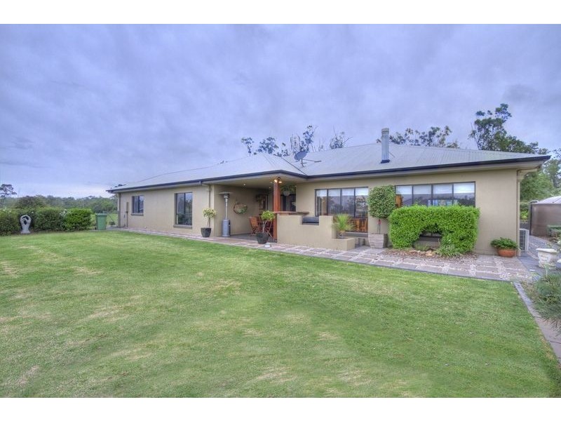 1 Lewis Drive, Meringandan West QLD 4352