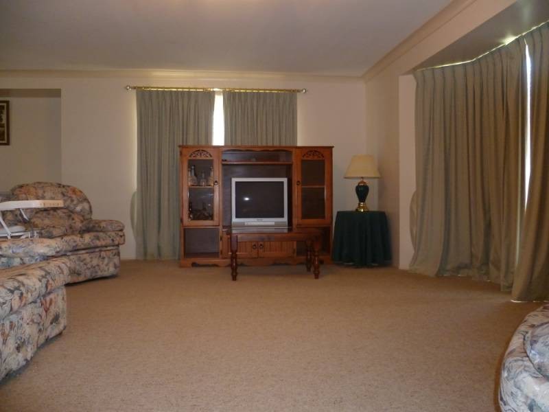 12 Side Street, Mount Tyson QLD 4356