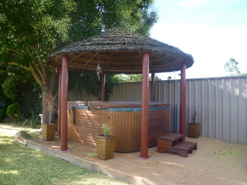 12 Side Street, Mount Tyson QLD 4356