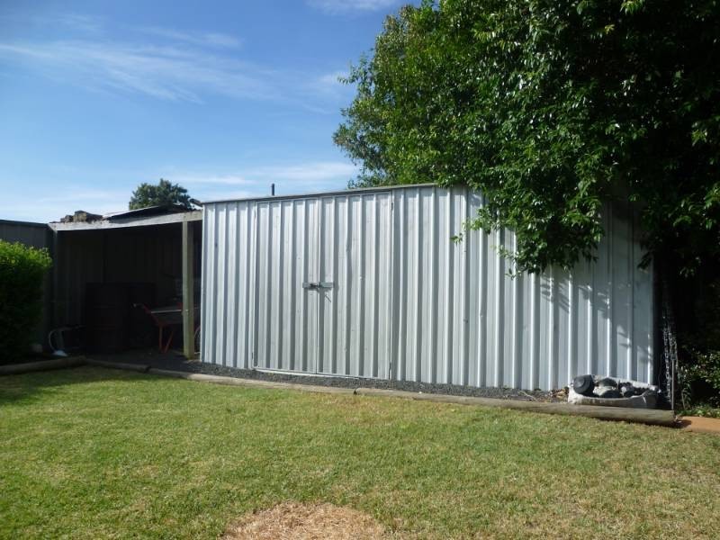 12 Side Street, Mount Tyson QLD 4356