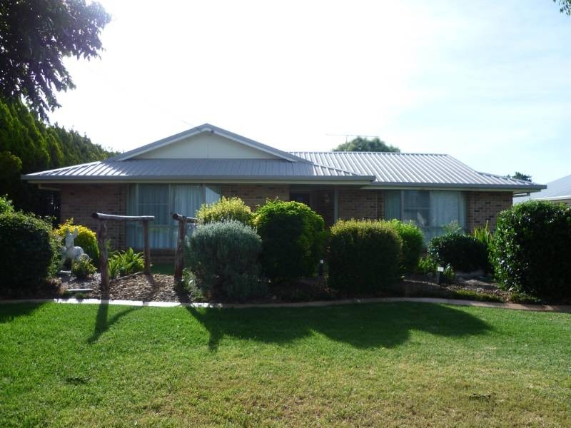 12 Side Street, Mount Tyson QLD 4356