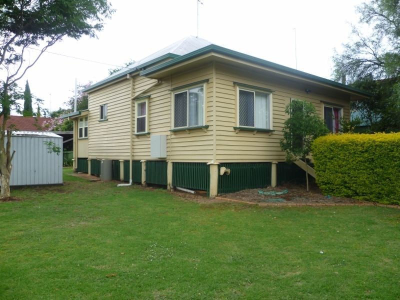 273 Alderley Street, Centenary Heights QLD 4350