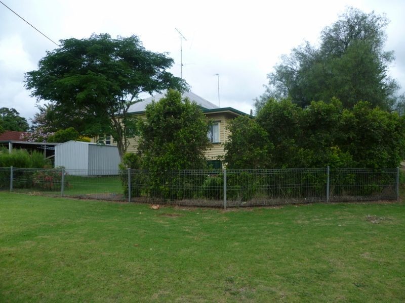 273 Alderley Street, Centenary Heights QLD 4350
