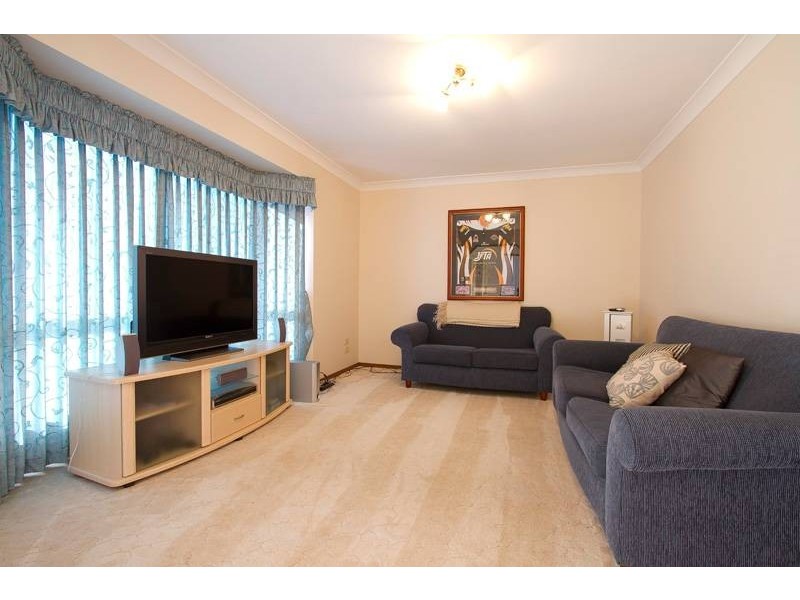 17 Biscay Crescent, Glenvale QLD 4350