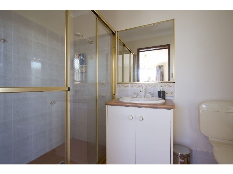 17 Biscay Crescent, Glenvale QLD 4350