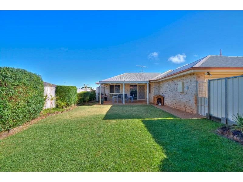 17 Biscay Crescent, Glenvale QLD 4350