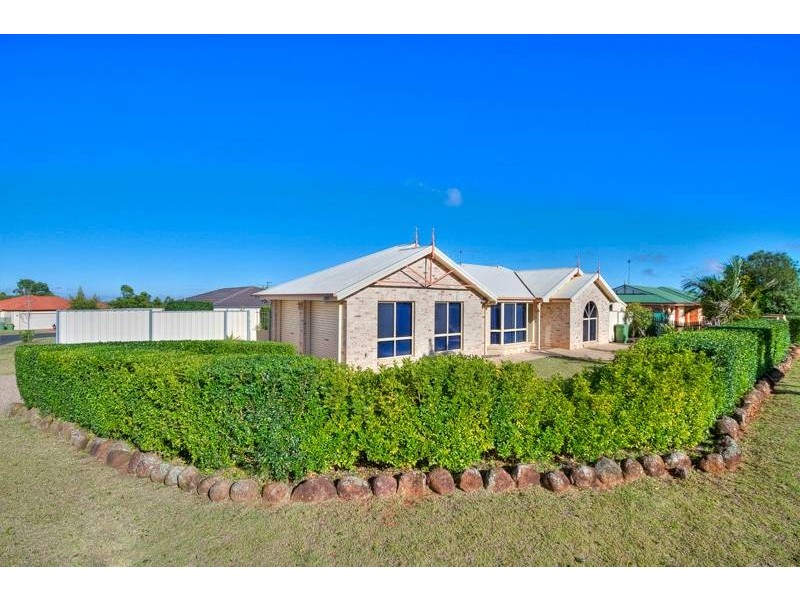 17 Biscay Crescent, Glenvale QLD 4350