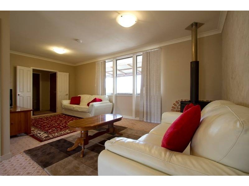 1398 Kingsthorpe Haden Rd, Toowoomba QLD 4350