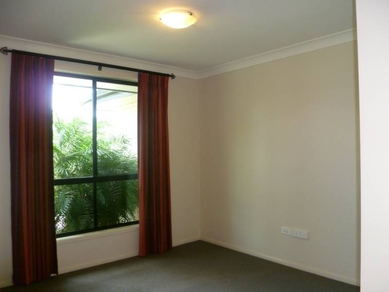 157 Rowbotham Street, Rangeville QLD 4350