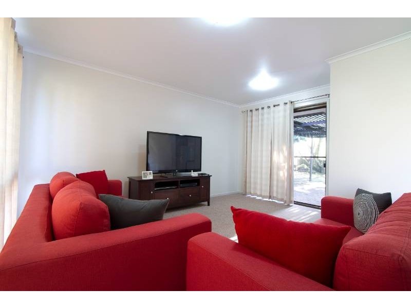12 Lindemann Court, Wilsonton Heights QLD 4350