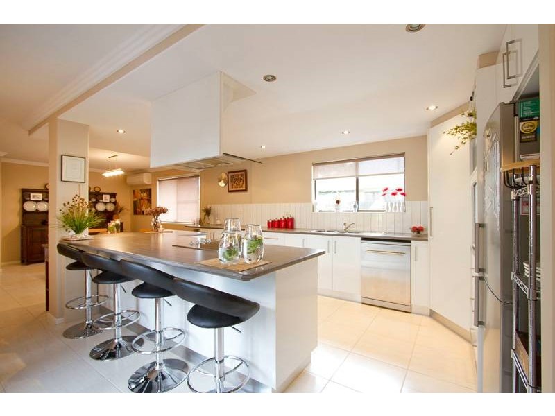 4 Bow Court, Darling Heights QLD 4350