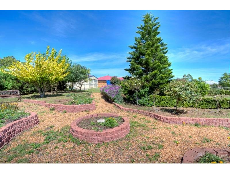 38 Highland Park Road, Meringandan West QLD 4352