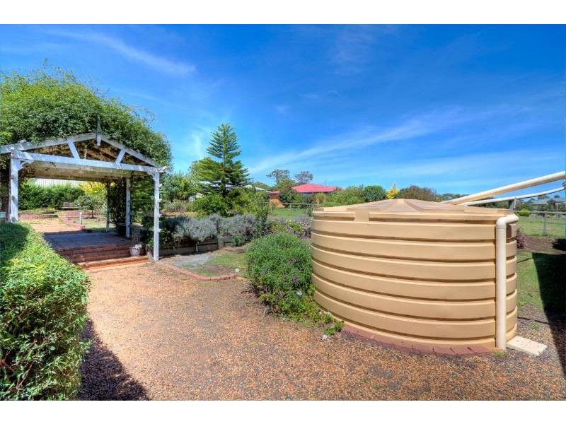 38 Highland Park Road, Meringandan West QLD 4352