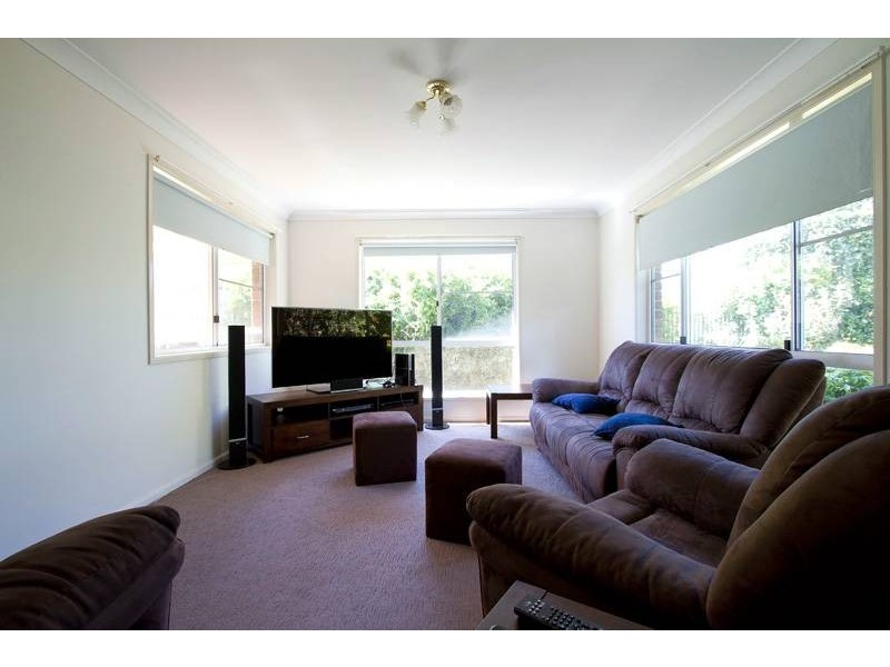 9 Gainsborough Drive, Glenvale QLD 4350