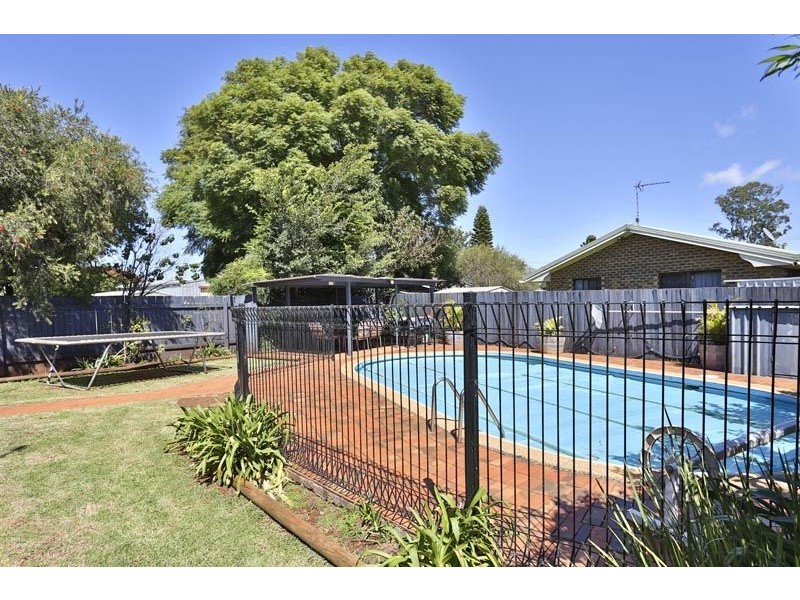 17 Dumba Street, Harristown QLD 4350