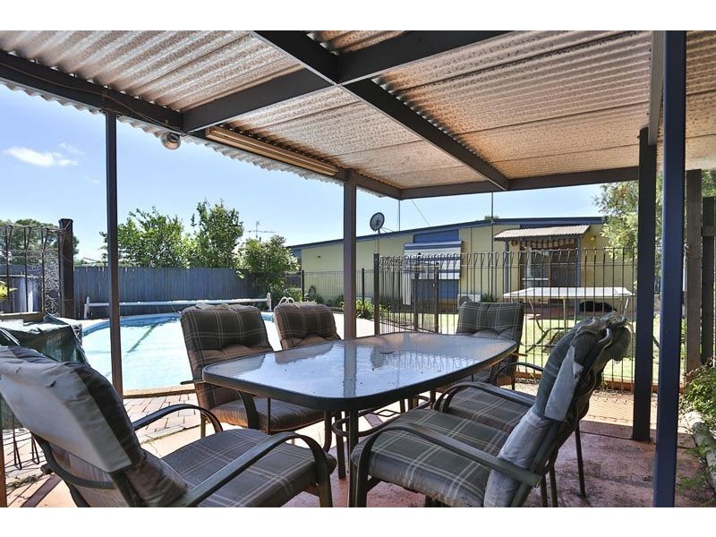 17 Dumba Street, Harristown QLD 4350