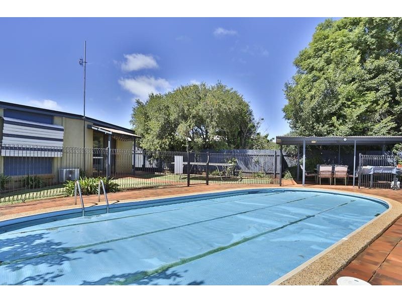 17 Dumba Street, Harristown QLD 4350