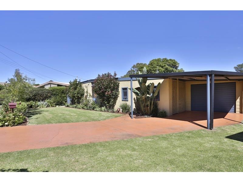 17 Dumba Street, Harristown QLD 4350