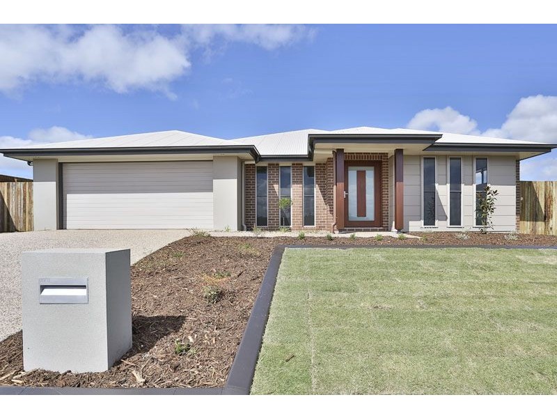 13 Goshawk Drive, Highfields QLD 4352