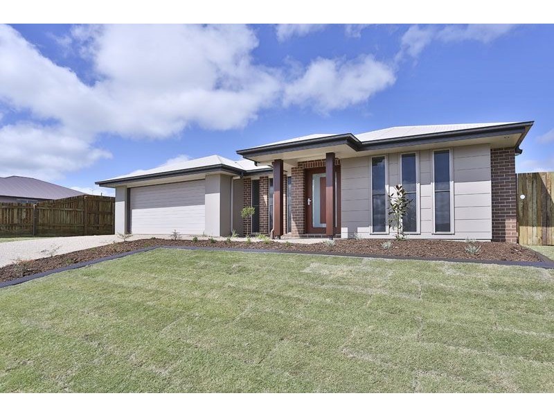 13 Goshawk Drive, Highfields QLD 4352