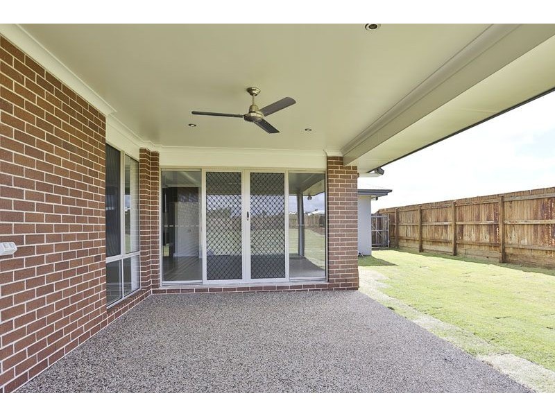 13 Goshawk Drive, Highfields QLD 4352
