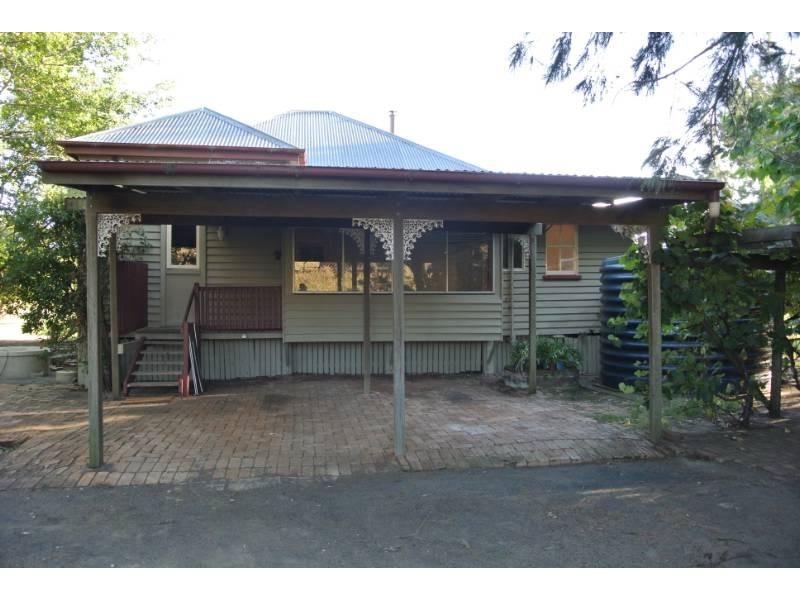 14 Paulsens Road, Gowrie Junction QLD 4352