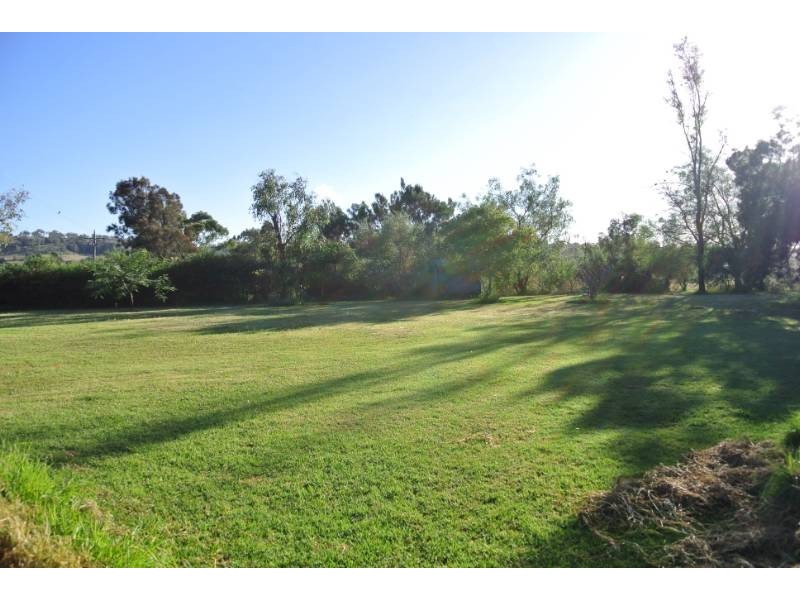 14 Paulsens Road, Gowrie Junction QLD 4352