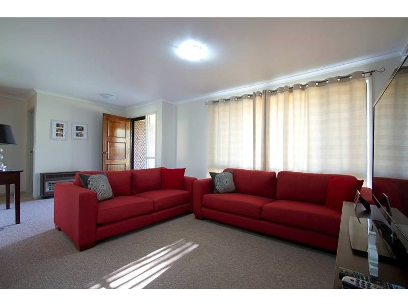 12 Lindeman Court, Wilsonton QLD 4350