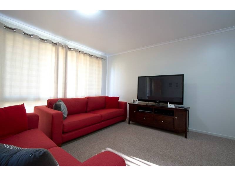 12 Lindeman Court, Wilsonton QLD 4350
